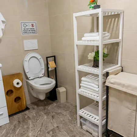 Golden Oasis Free Private Parking Apartment Ljubljana Exterior photo